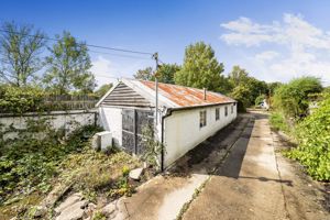 Photo 8- click for photo gallery